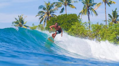 “Khuấy Đảo” Mùa Hè Rực Rỡ Cùng Thiên Đường Lướt Sóng Bali